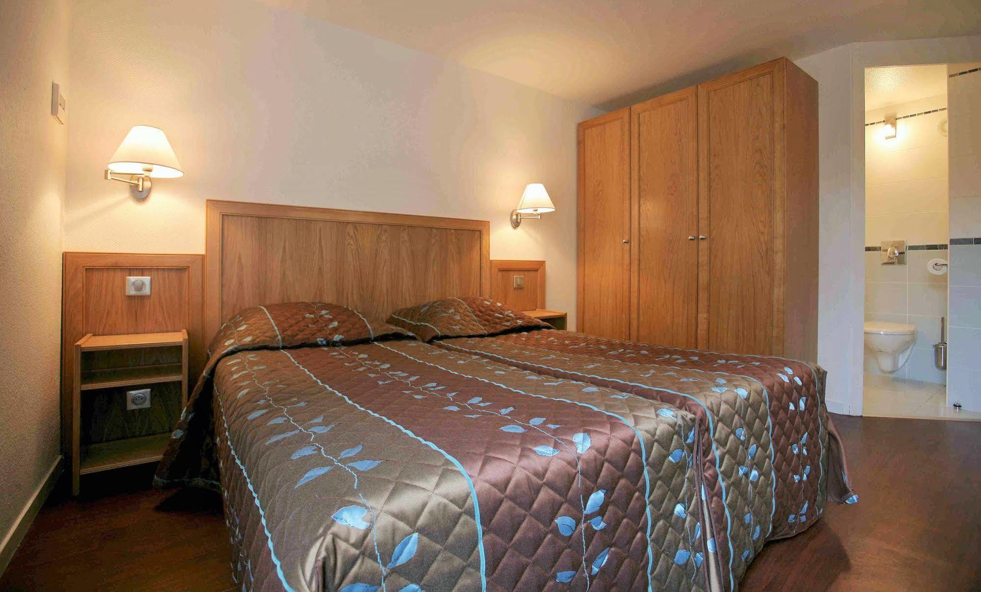 Hotel Le Relais Des Champs Eugenie-les-Bains Eksteriør bilde
