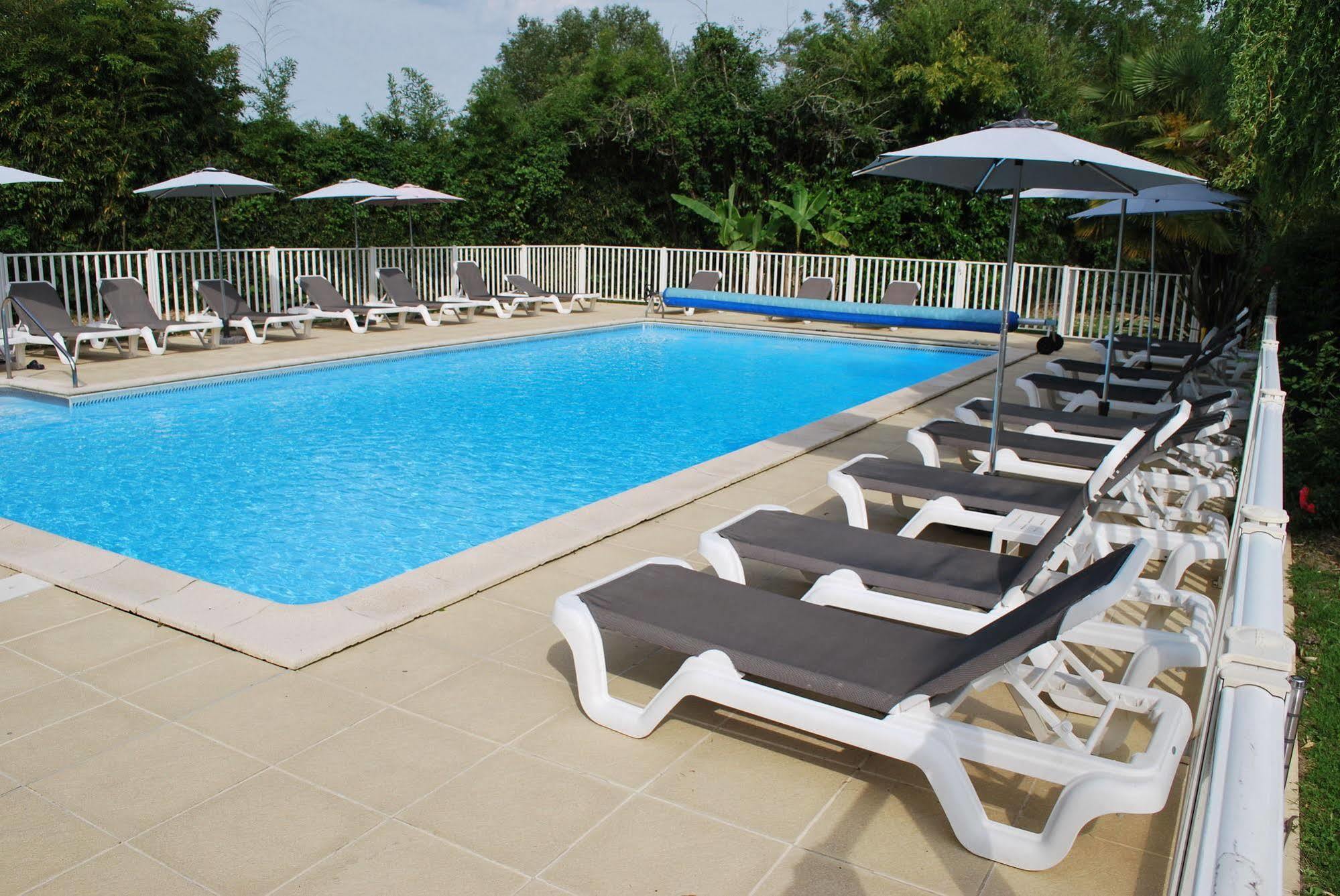 Hotel Le Relais Des Champs Eugenie-les-Bains Eksteriør bilde