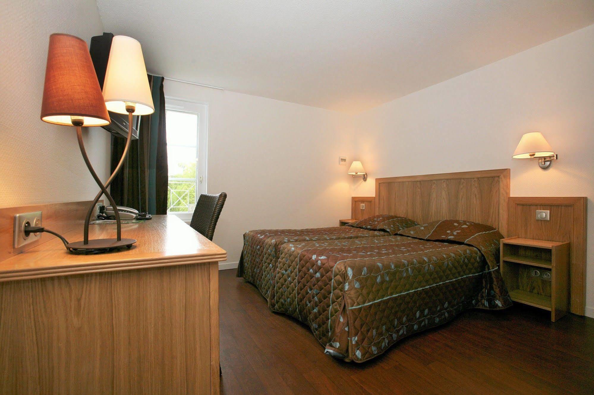 Hotel Le Relais Des Champs Eugenie-les-Bains Eksteriør bilde
